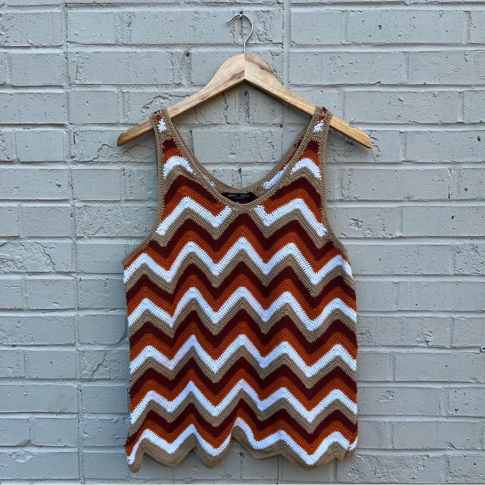 Romeo & Juliet Couture Knit Tank